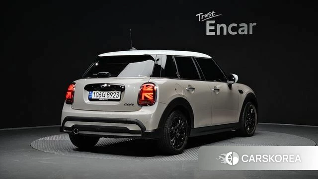 Mini Cooper 2023 Цвет тростника из Кореи