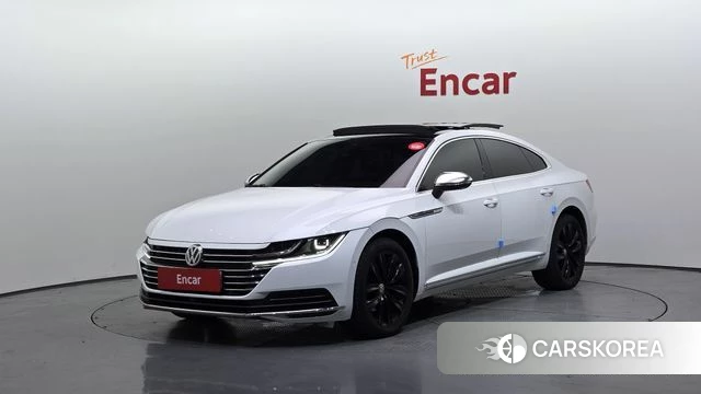 Volkswagen Arteon 2019 Белый из Кореи