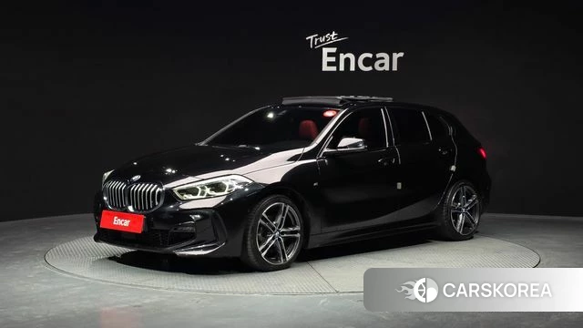 BMW 1 Series (F40) 2021 Черный из Кореи