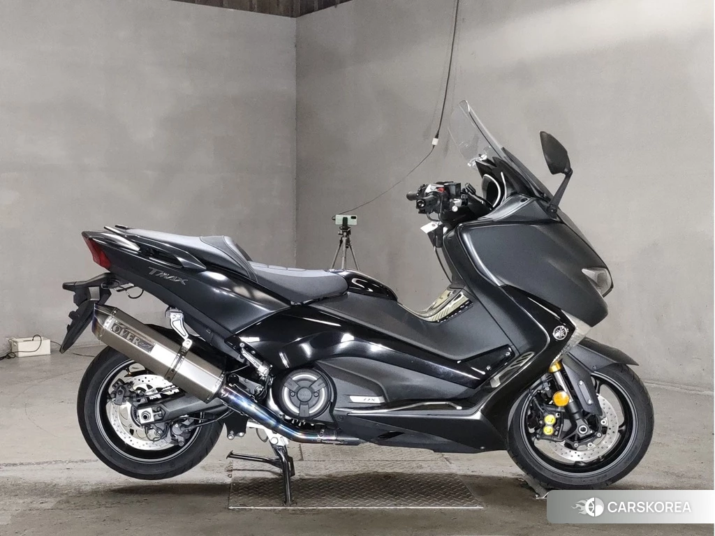 Проданный Yamaha T-MAX 530 DX 2017 из Японии