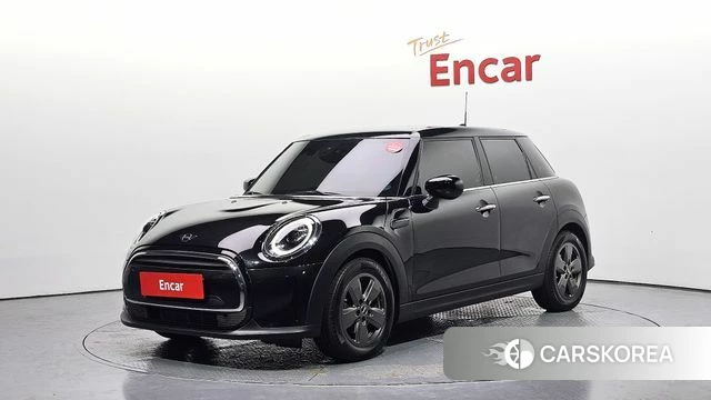 Mini Cooper 2023 Черный из Кореи