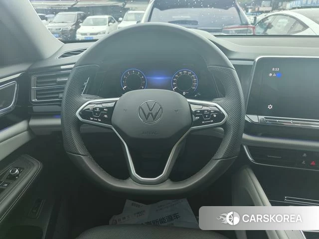 Volkswagen Tourang 2022 Черный из Китая