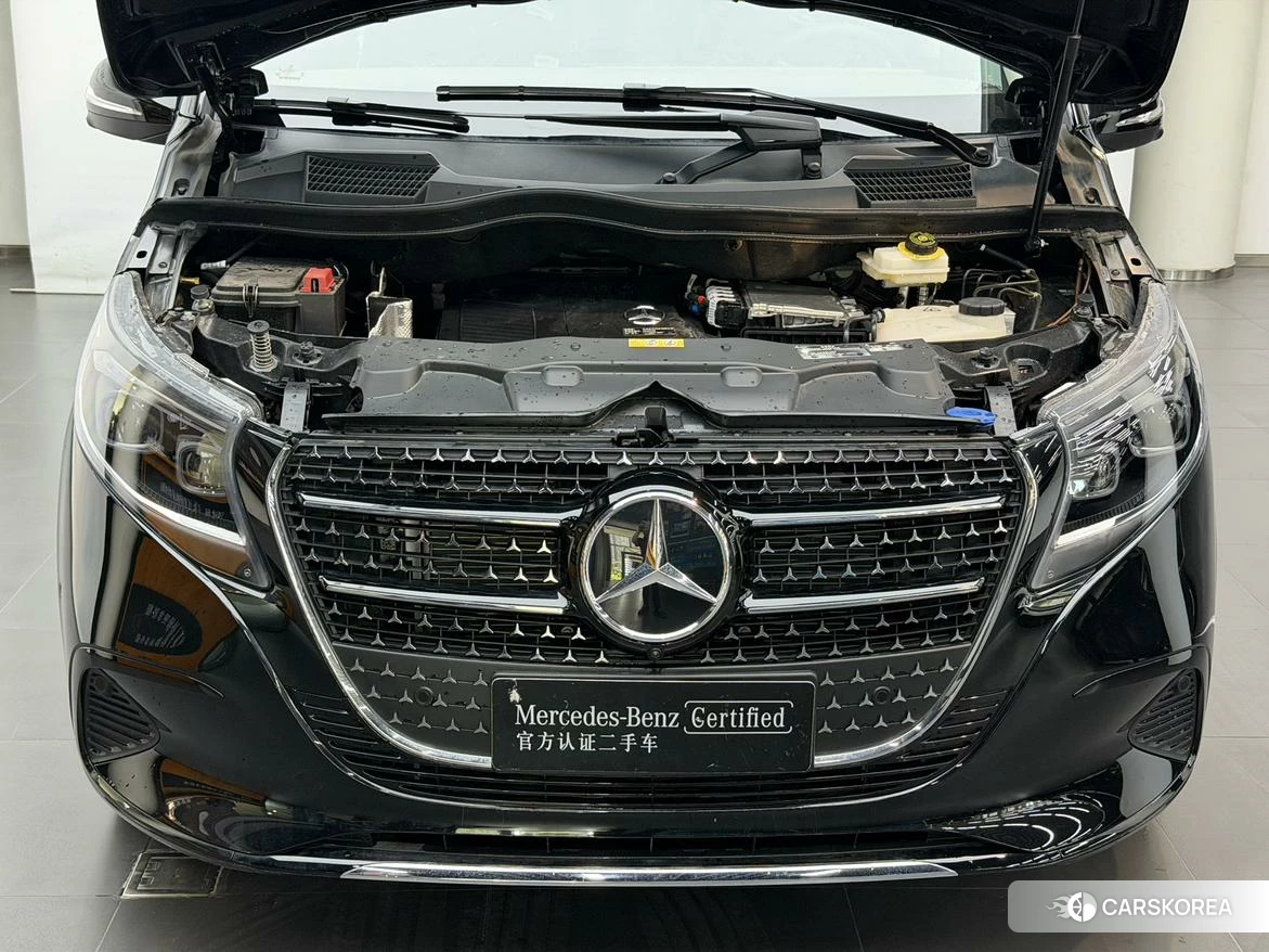 Mercedes-Benz V-class 2024 Черный из Китая