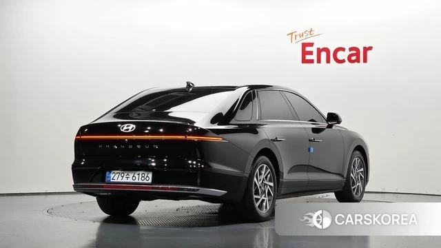 Hyundai Grandeur Hybrid (GN7) 2026 Черный из Кореи