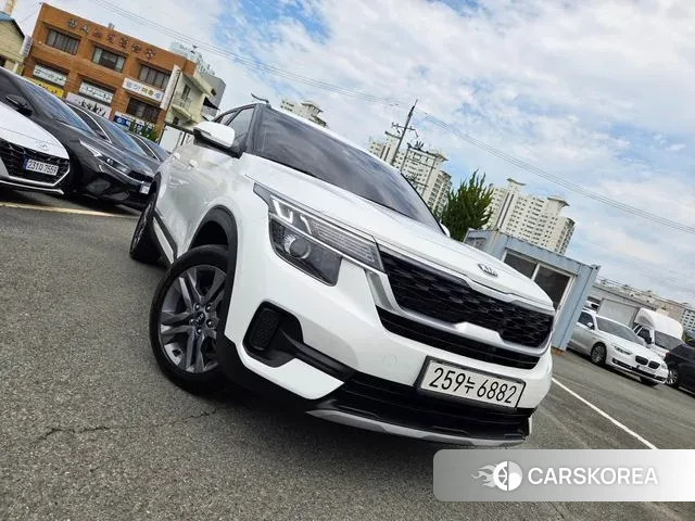 Kia Seltos 2020 Белый из Кореи