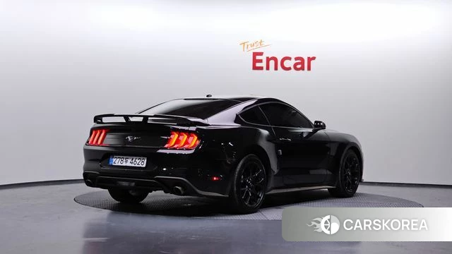 Ford Mustang 2019 Черный из Кореи