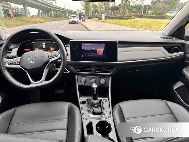 Volkswagen Bora 2023 Белый из Китая