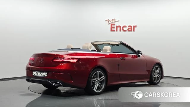 Mercedes-Benz E-Class W213 2018 Красный из Кореи