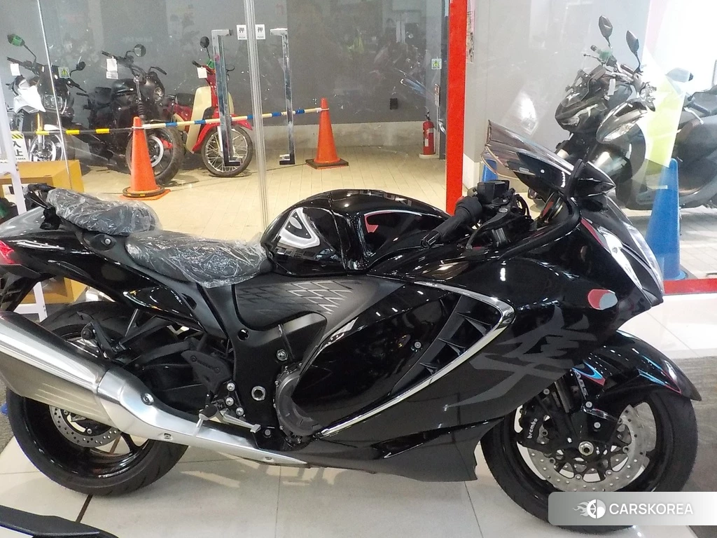 Проданный Suzuki GSX1300R HAYABUSA 2024 из Японии, фото 2
