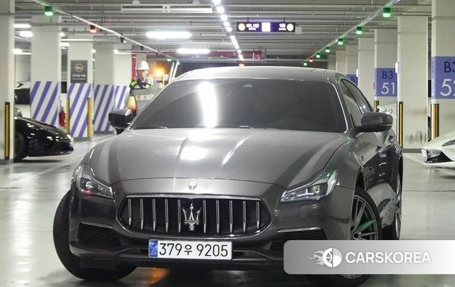 Maserati Quattroporte 2022 Серый из Кореи