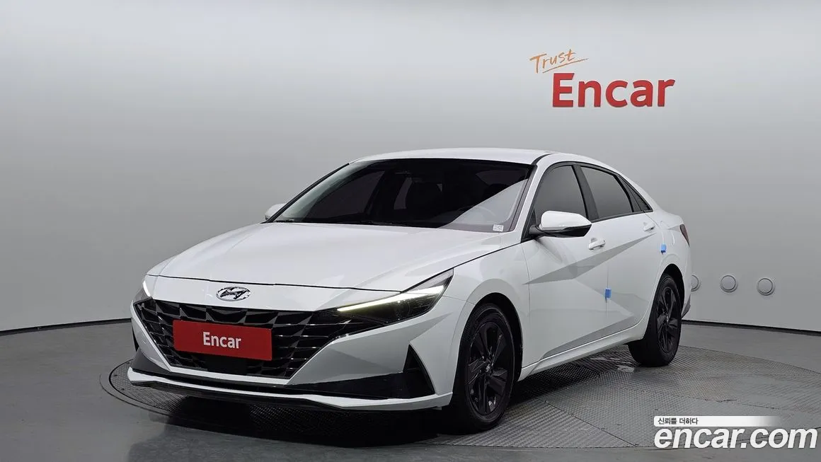 Hyundai Avante Hybrid (CN7) 2020 Белый из Кореи