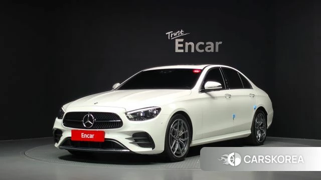 Mercedes-Benz E-Class W213 2022 Белый из Кореи