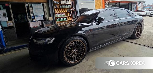 Audi A8 (D5) 2020 Черный из Кореи