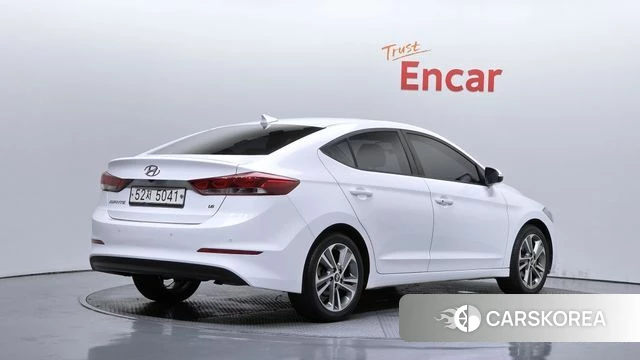 Hyundai Avante AD 2018 Белый из Кореи