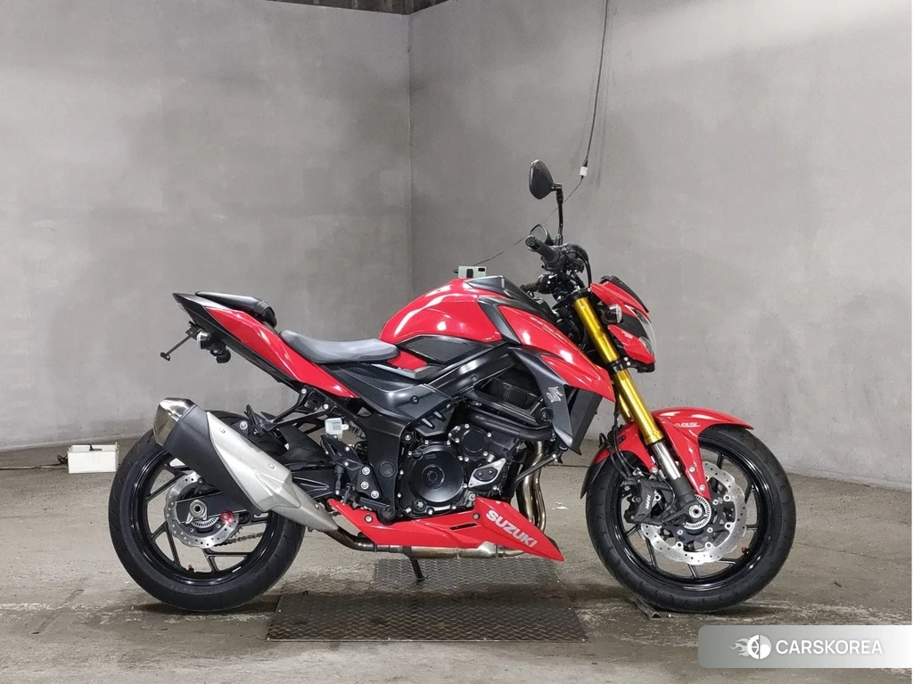 Проданный Suzuki GSX-S750 2017 из Японии