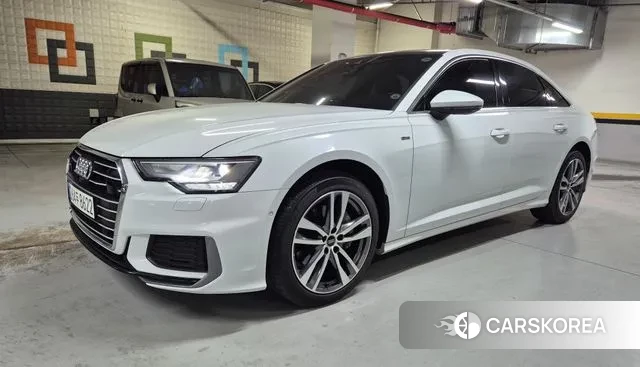 Audi A6 (C8) 2023 Белый из Кореи