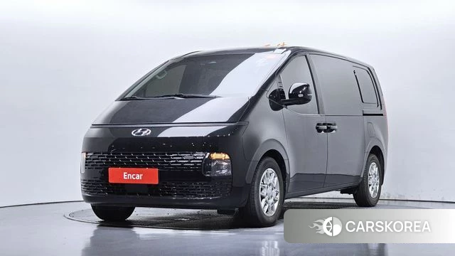 Hyundai Staria 2023 Черный из Кореи