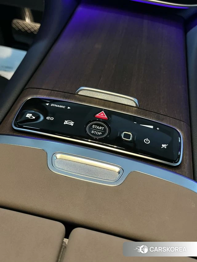 Mercedes-Benz EQS 2024 Синий из Китая