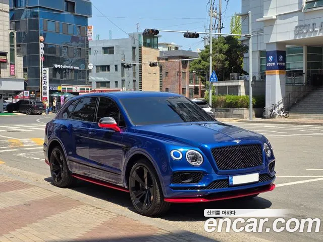 Bentley Bentayga 2018 Синий из Кореи