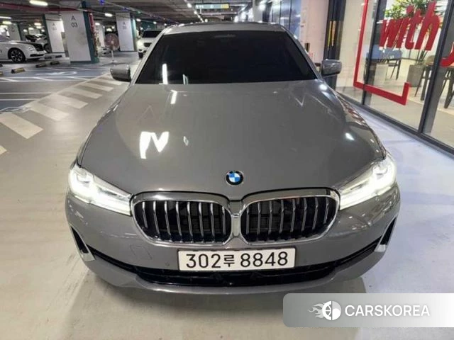 BMW 5 Series (G30) 2022 Серый из Кореи