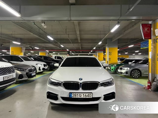 BMW 5 Series (G30) 2020 Белый из Кореи