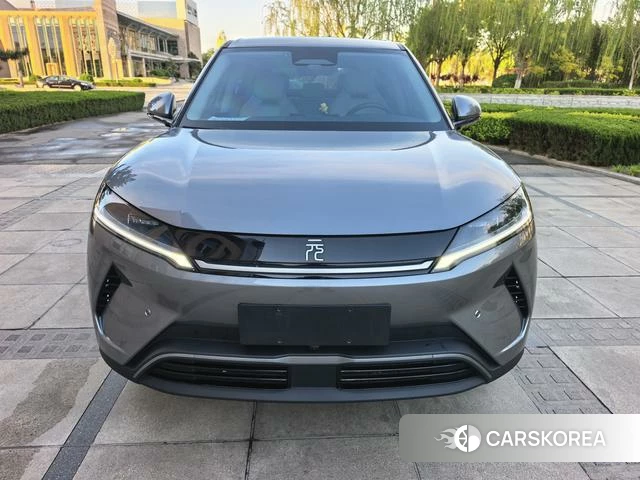 BYD Yuan UP 2025 Темно-серый из Китая