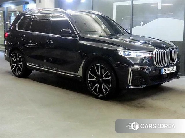 BMW X7 (G07) 2021 Черный из Кореи