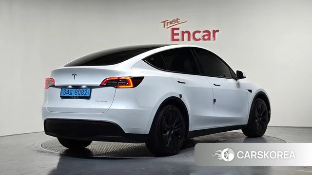 Tesla Model Y 2024 Белый из Кореи