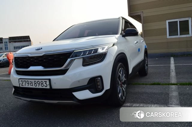 Kia Seltos 2019 Белый из Кореи
