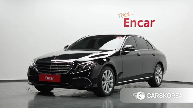Mercedes-Benz E-Class W213 2018 Черный из Кореи