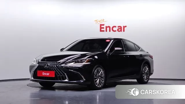 Lexus ES300h 7th generation 2023 Серый из Кореи