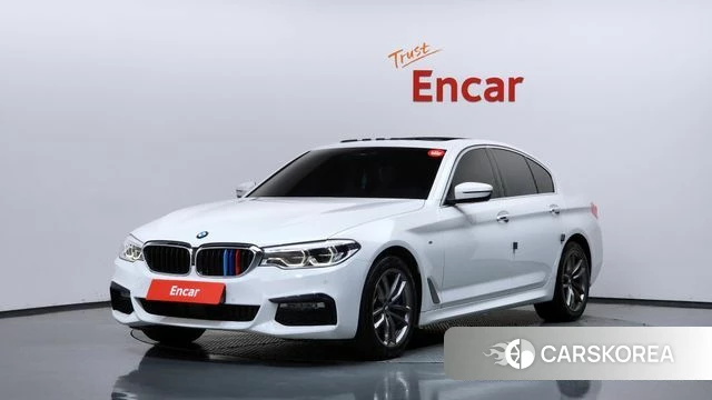 BMW 5 Series (G30) 2018 Белый из Кореи