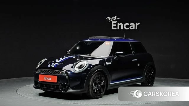 Mini Cooper S 2022 Черный из Кореи
