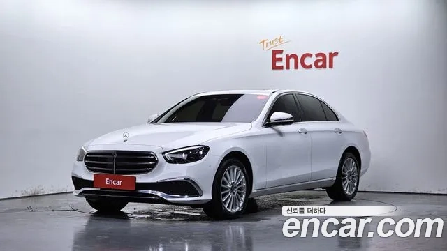 Mercedes-Benz E-Class W213 2023 Белый из Кореи