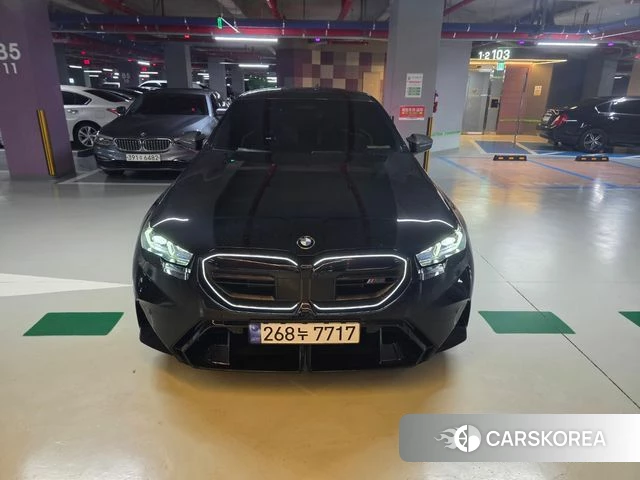 BMW M5 (G90) 2026 Черный из Кореи