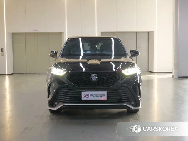Toyota Crown Lufang 2023 Черный из Китая
