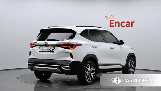 Kia Seltos 2019 Белый из Кореи