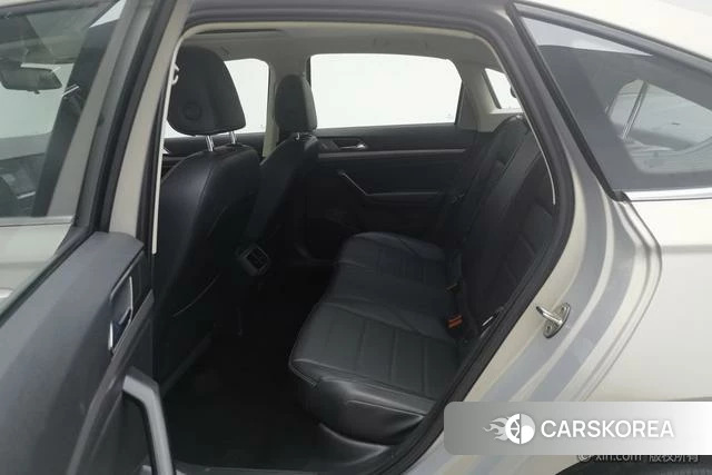 Volkswagen Lavida 2021 Желтый из Китая