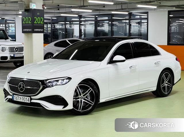 Mercedes-Benz E-Class W214 2026 Белый из Кореи