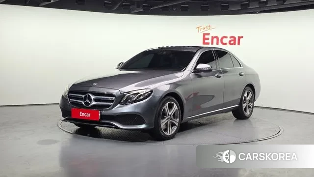 Mercedes-Benz E-Class W213 2018 Серый из Кореи
