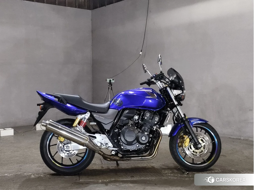 Проданный Honda CB400SF 2015 из Японии, фото 2
