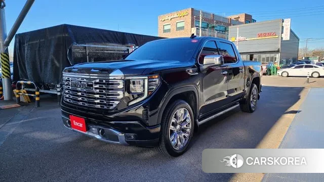 GMC Sierra 2023 Черный из Кореи