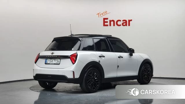 Mini Cooper S 4th Generation 2024 Белый из Кореи