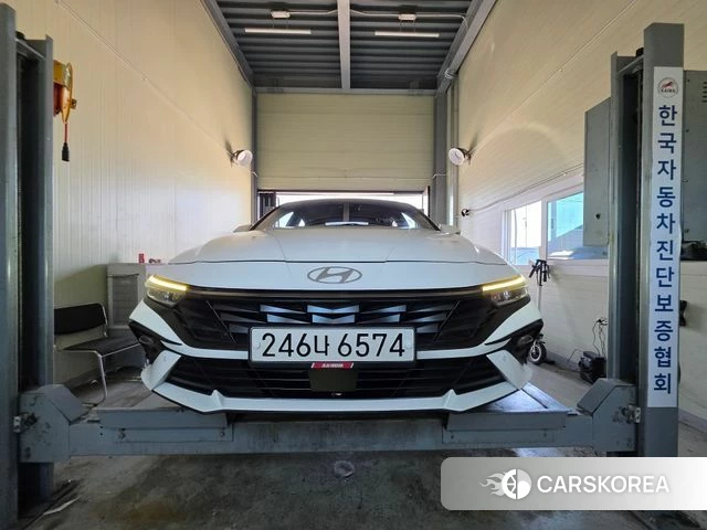 Hyundai The New Avante (CN7) 2024 Белый из Кореи