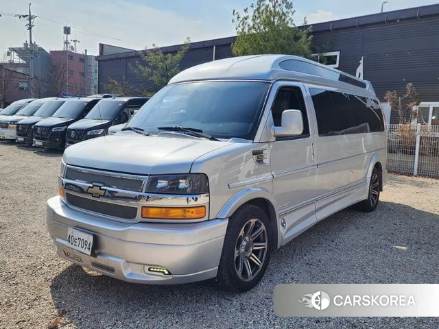 Chevrolet Express Van 2018 Серебряный из Кореи