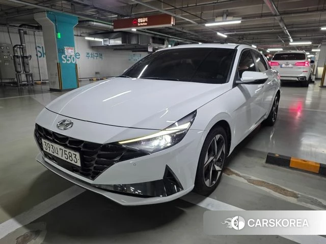 Hyundai Avante Hybrid (CN7) 2021 Белый из Кореи