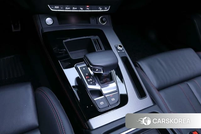 Audi Q5L 2021 Синий из Китая