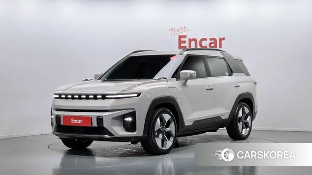 Ssangyong Torres EVX 2024 Жемчужный цвет из Кореи
