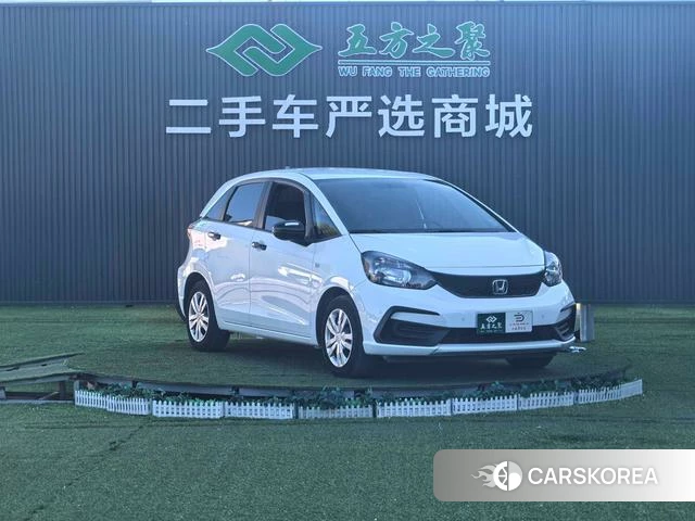Honda Fit 2021 Белый из Китая