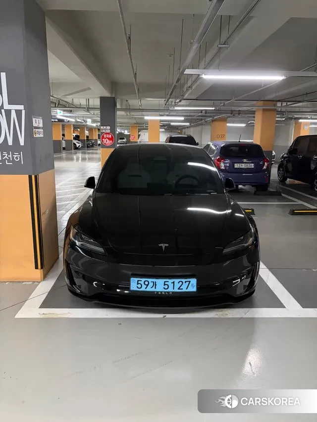 Tesla Model 3 2024 Черный из Кореи